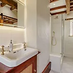 3 Bed In Richmond Oc-91578 *
