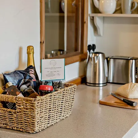 בית נופש 3 Bed In 91578 *